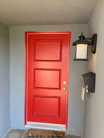 A Tri-State home before Bulldog replaced the doors