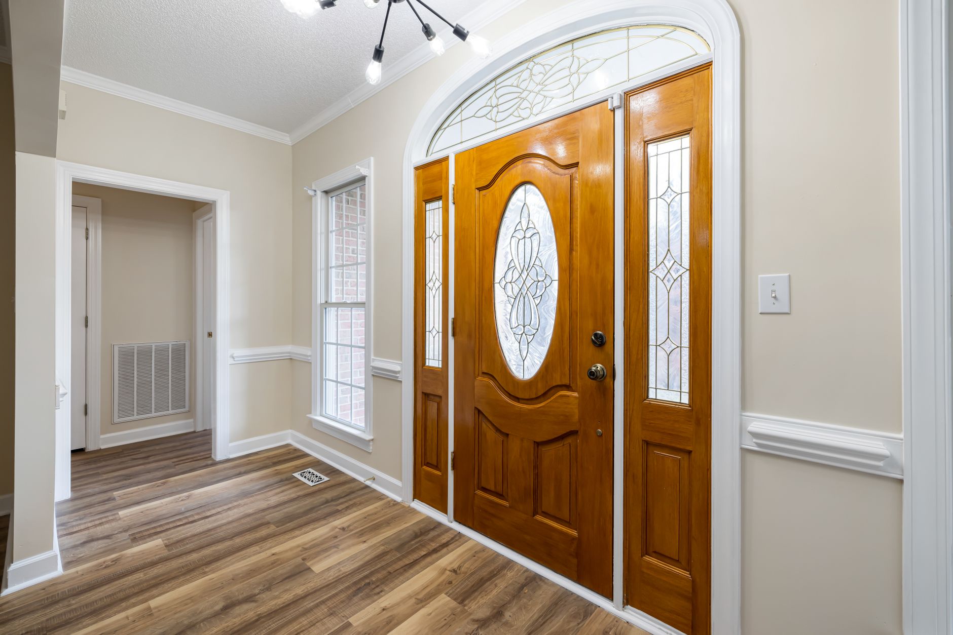 Door Sidelights — standard features